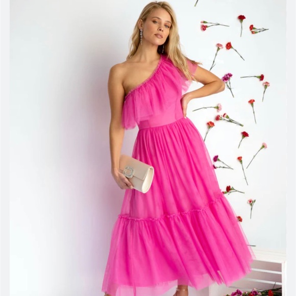 ✨NWT✨ VICI Adore You One Shoulder Tulle Midi Dress in Barbie Pink - Picture 2 of 6